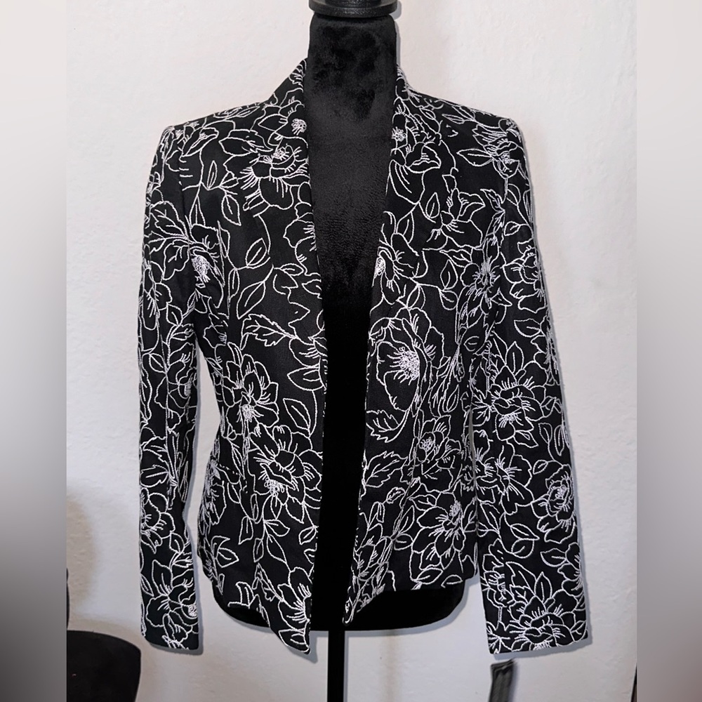 Jones New York Linen Floral Blazer Jacket Embroidered Black White